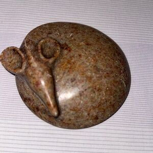 🐈‍⬛ African Carved Soapstone paper weight mouse Figurine